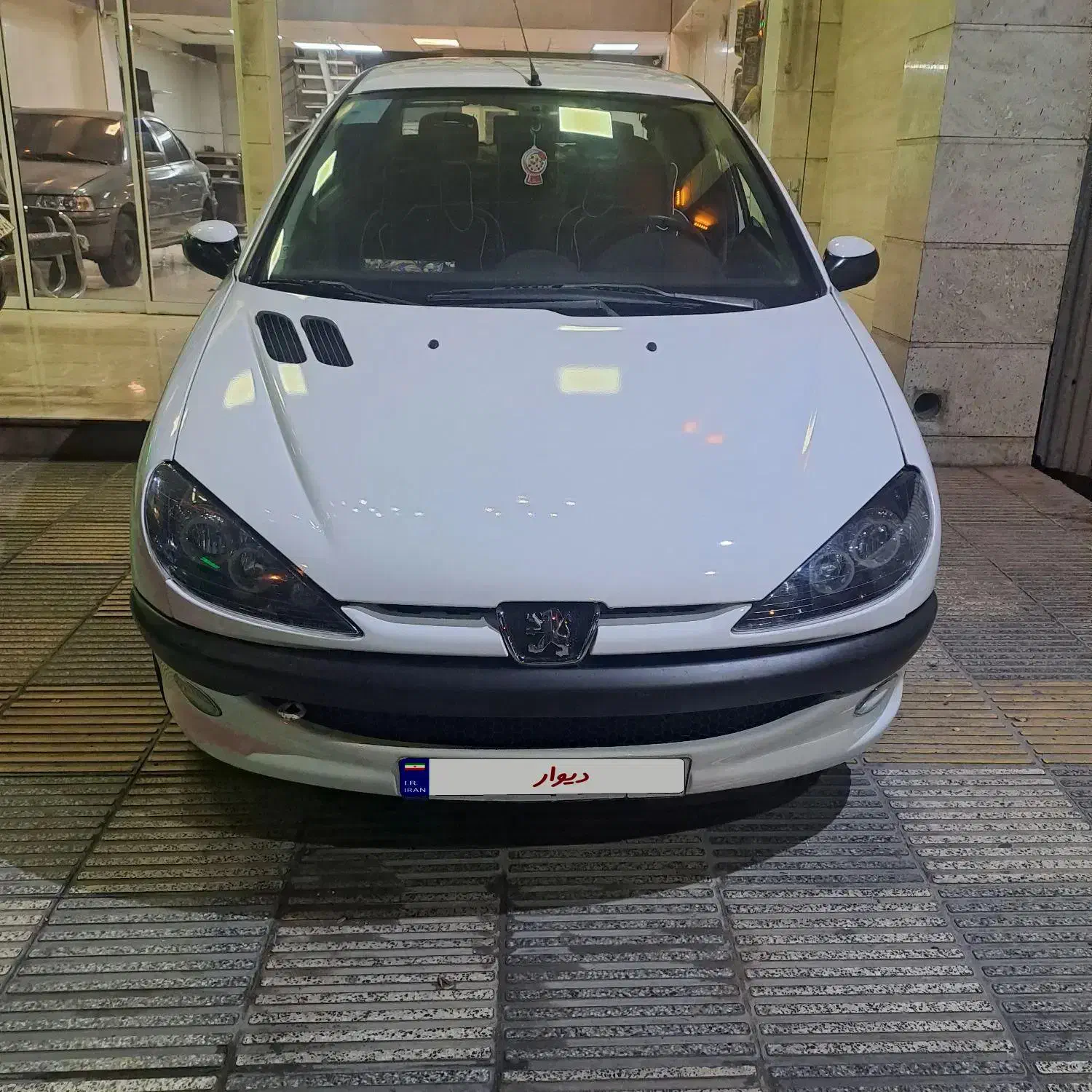 خودرو پژو، ۲۰۶ صندوق دار آگهی ann_20966237