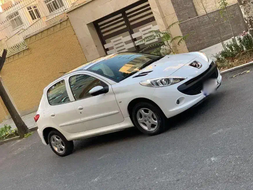 پژو 207 پانوراما دنده‌ای - 1400