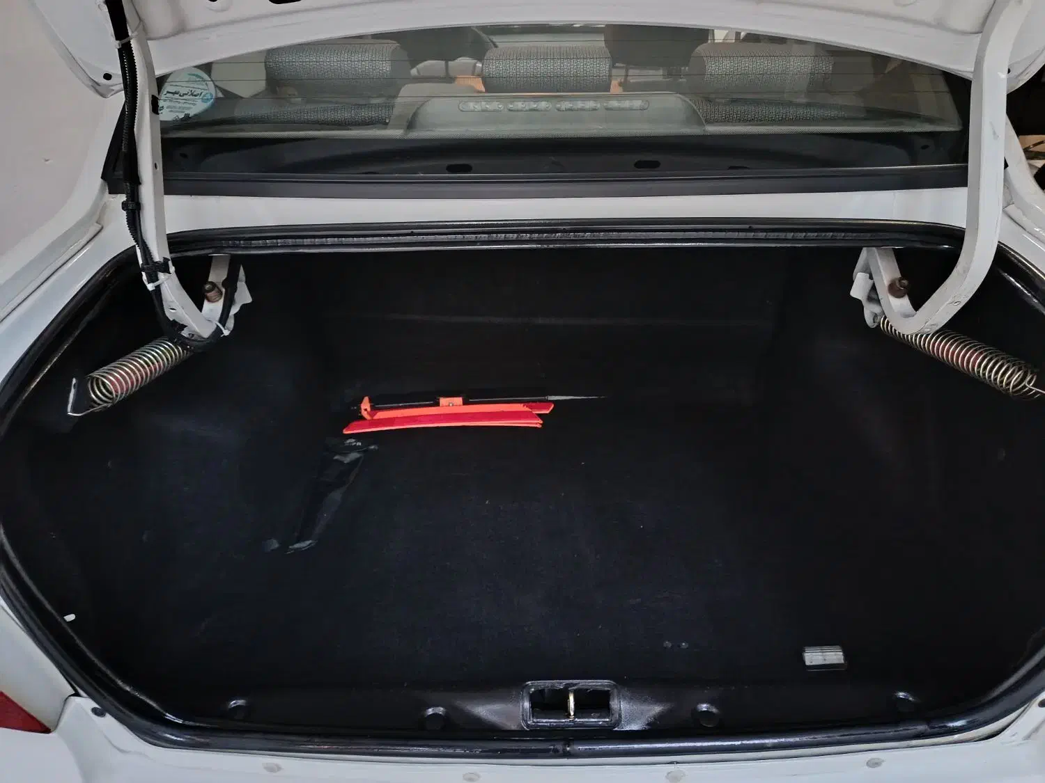 تیبا صندوق دار SX - 1400