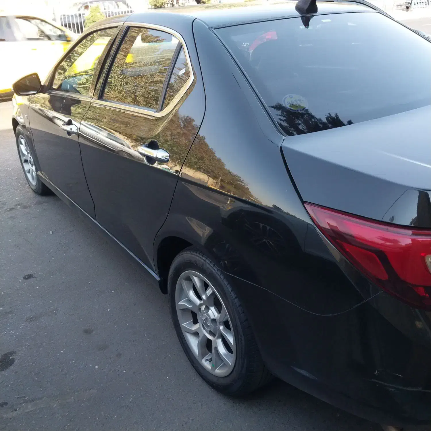 دنا پلاس توربو اتوماتیک - 1401