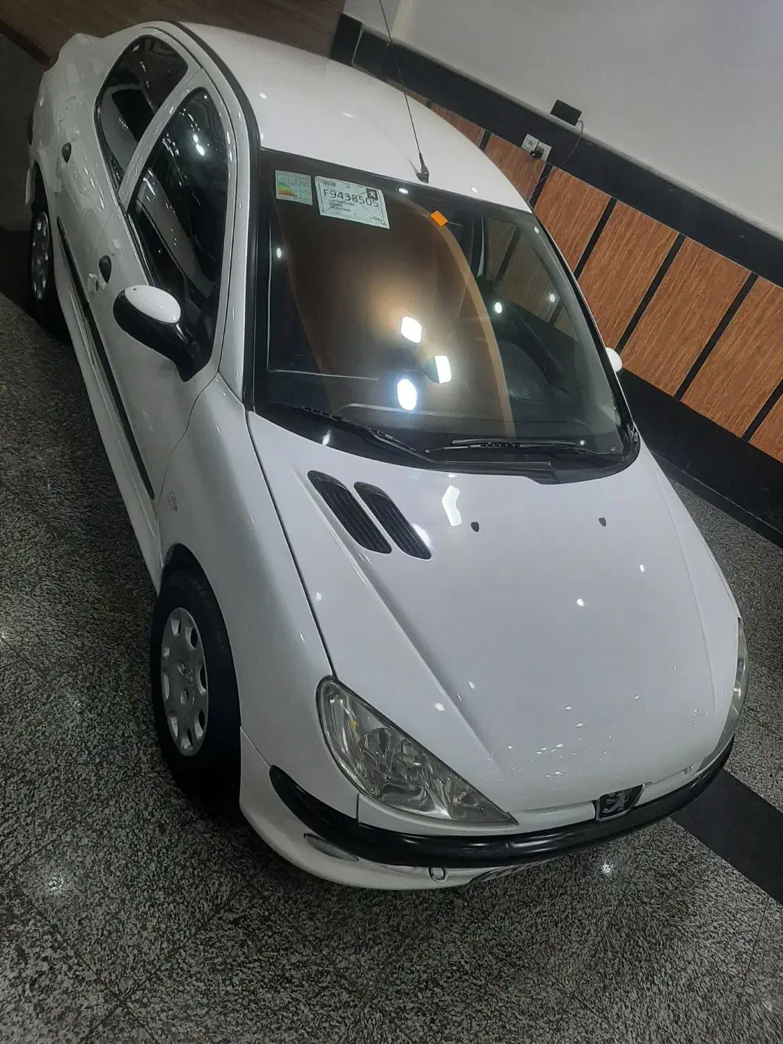 پژو ۲۰۶ صندوق دار v2 - 1391