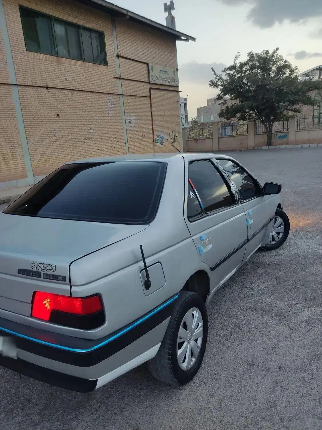 پژو 405 GLX - 1383