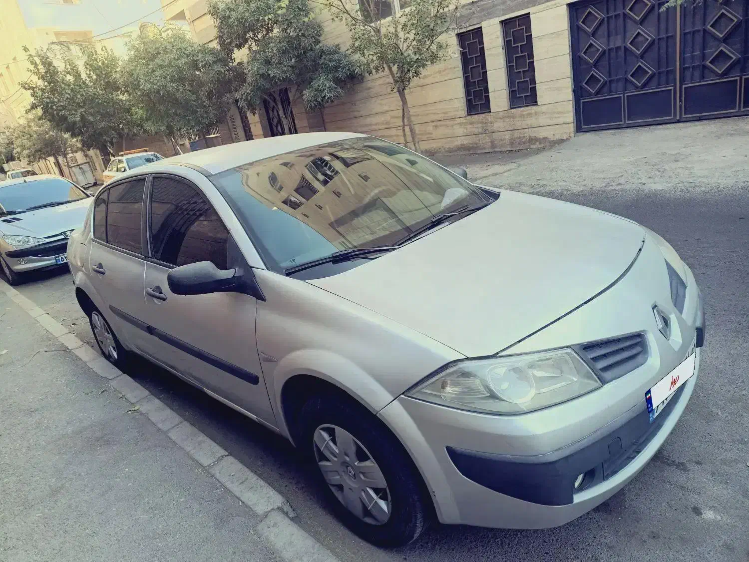 رنو مگان پارس خودرو 1600 E2 - 1388