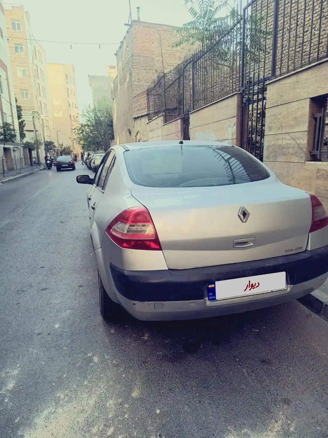 رنو مگان پارس خودرو 1600 E2 - 1388