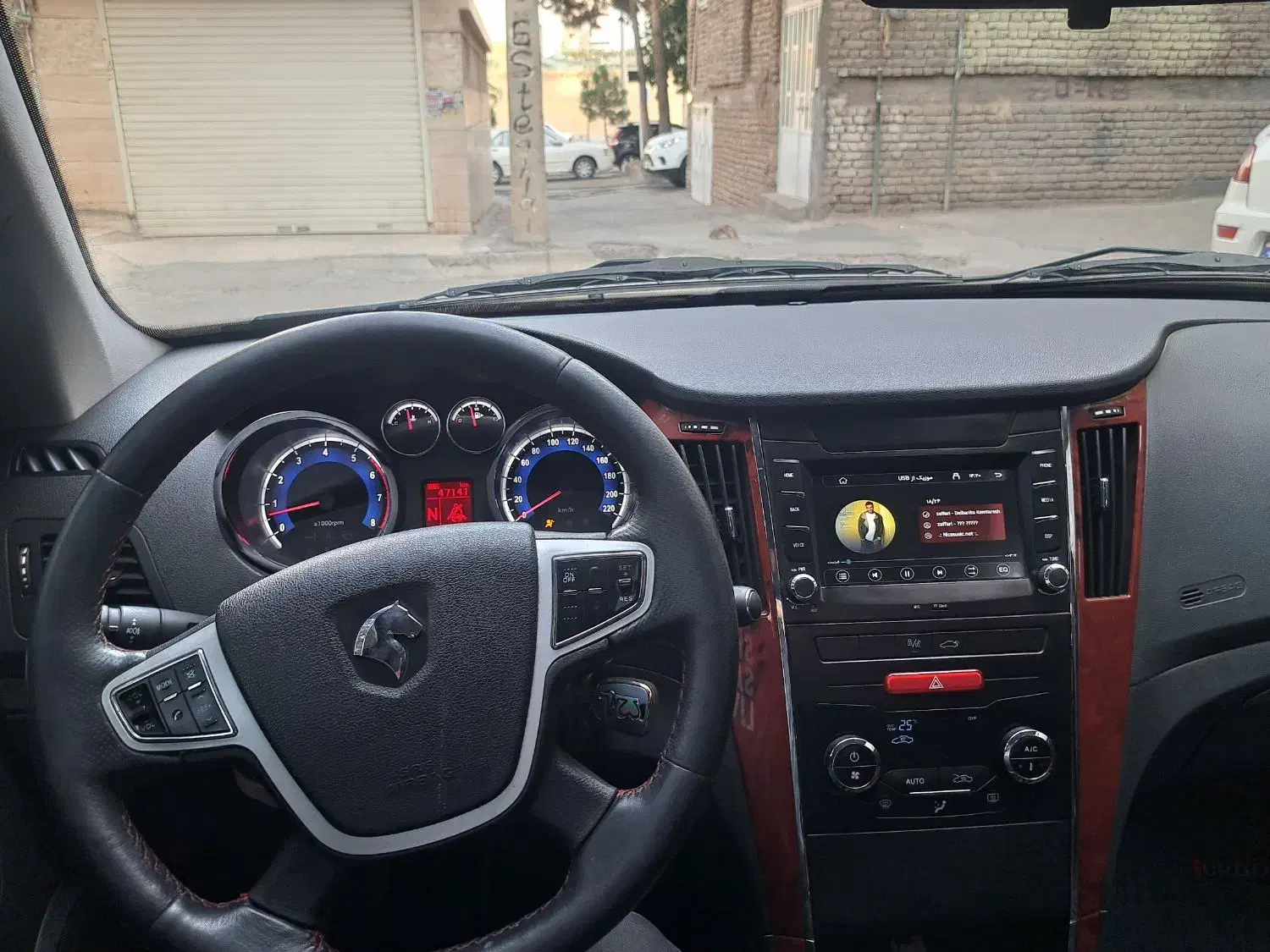 دنا پلاس توربو اتوماتیک - 1402