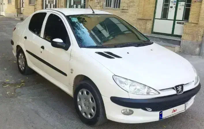 خودرو پژو، ۲۰۶ صندوق دار آگهی ann_20966656