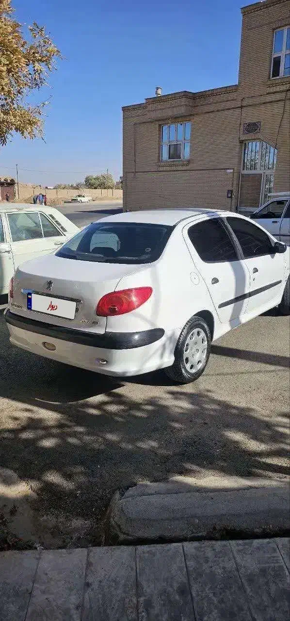 پژو 206 تیپ 5 - 1390