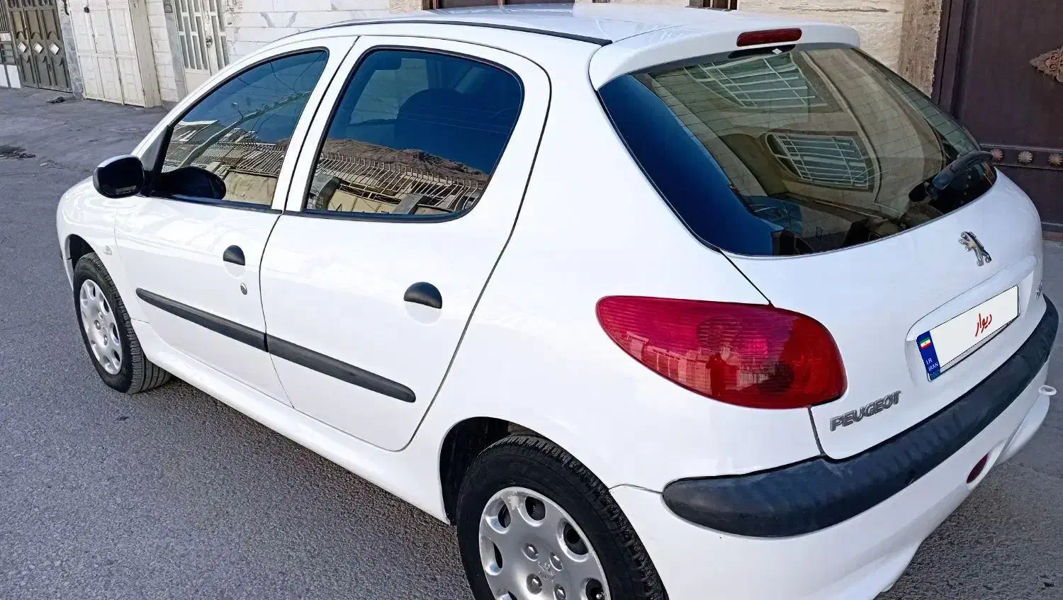 پژو 206 تیپ 3 - 1396