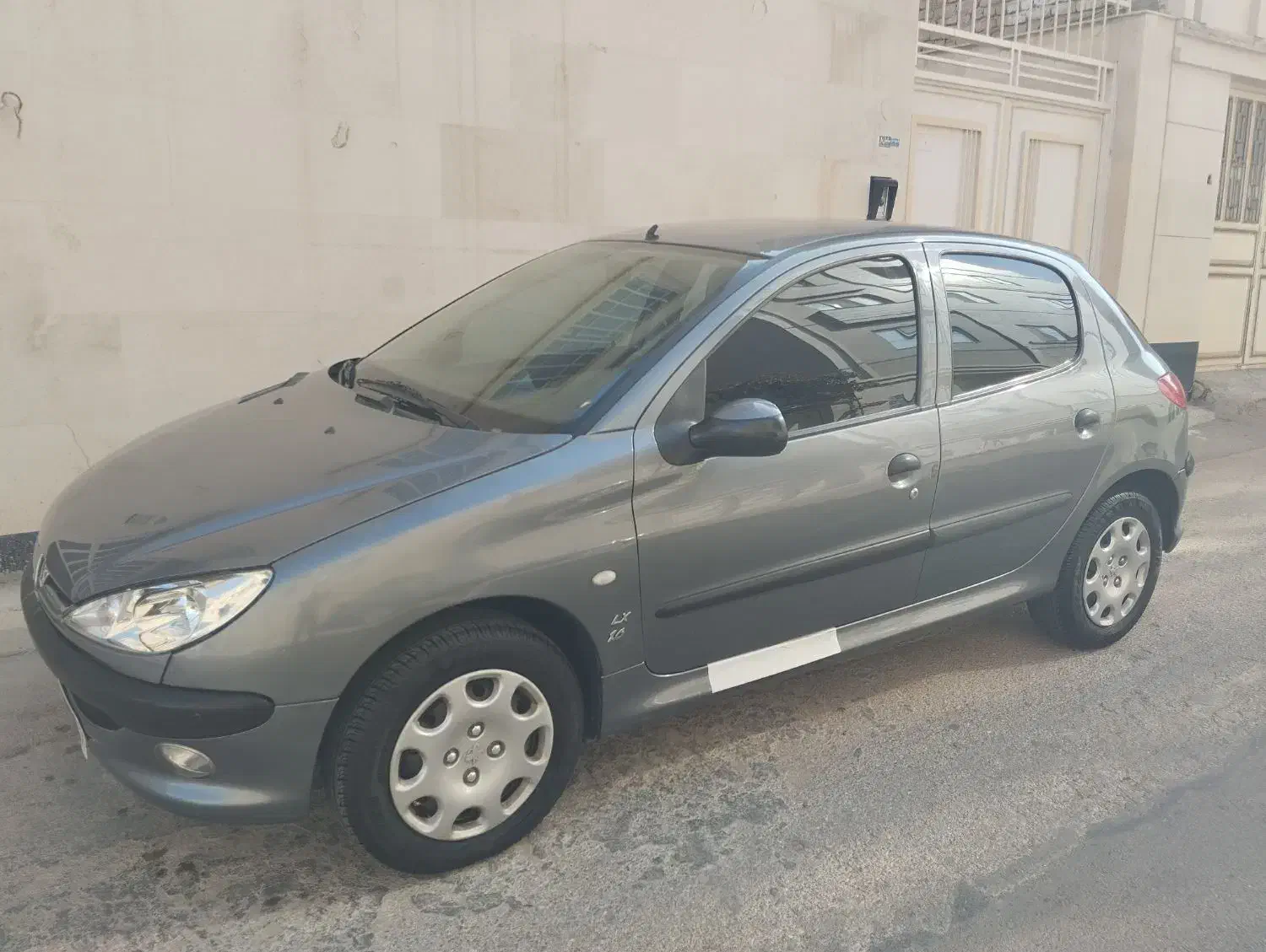 پژو 206 تیپ 5 - 1396