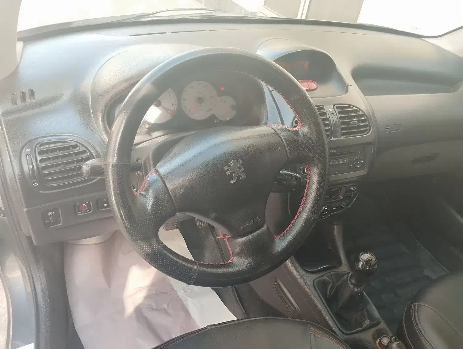 پژو 206 تیپ 5 - 1396