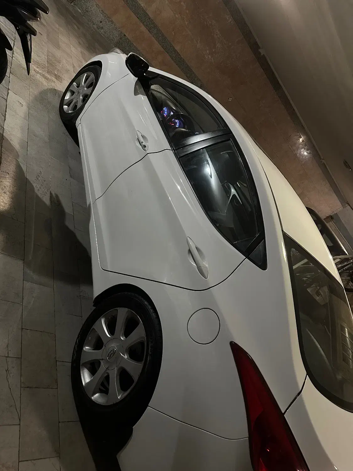 هیوندای النترا 1.8 لیتر - 2014