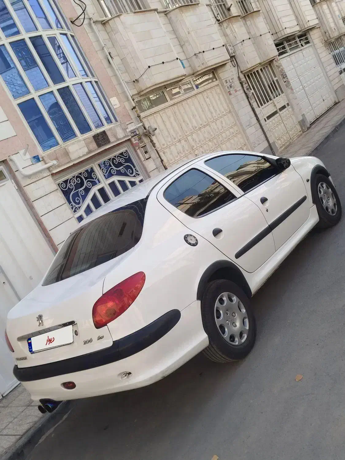 پژو ۲۰۶ صندوق دار v8 - 1393