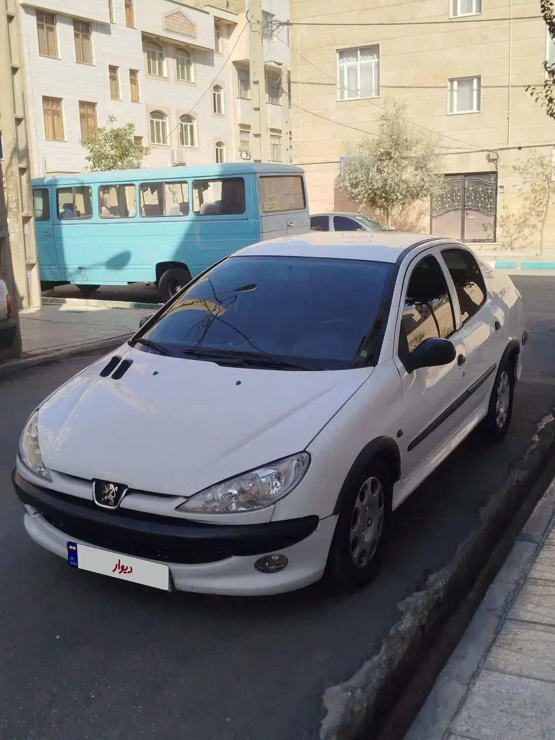 پژو ۲۰۶ صندوق دار v8 - 1393