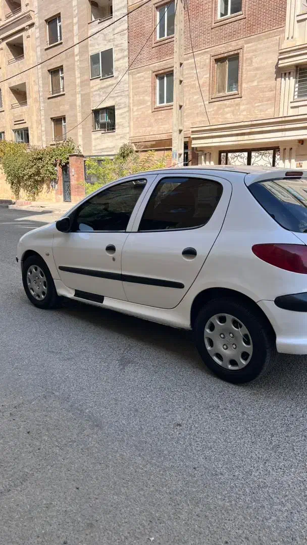 پژو 206 تیپ 5 - 1390