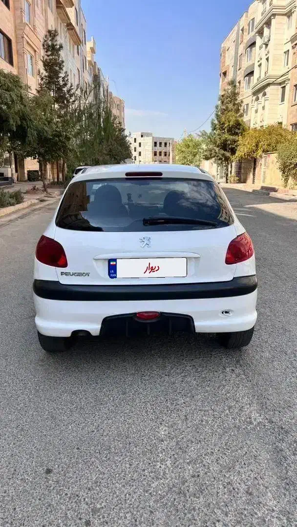 پژو 206 تیپ 5 - 1390