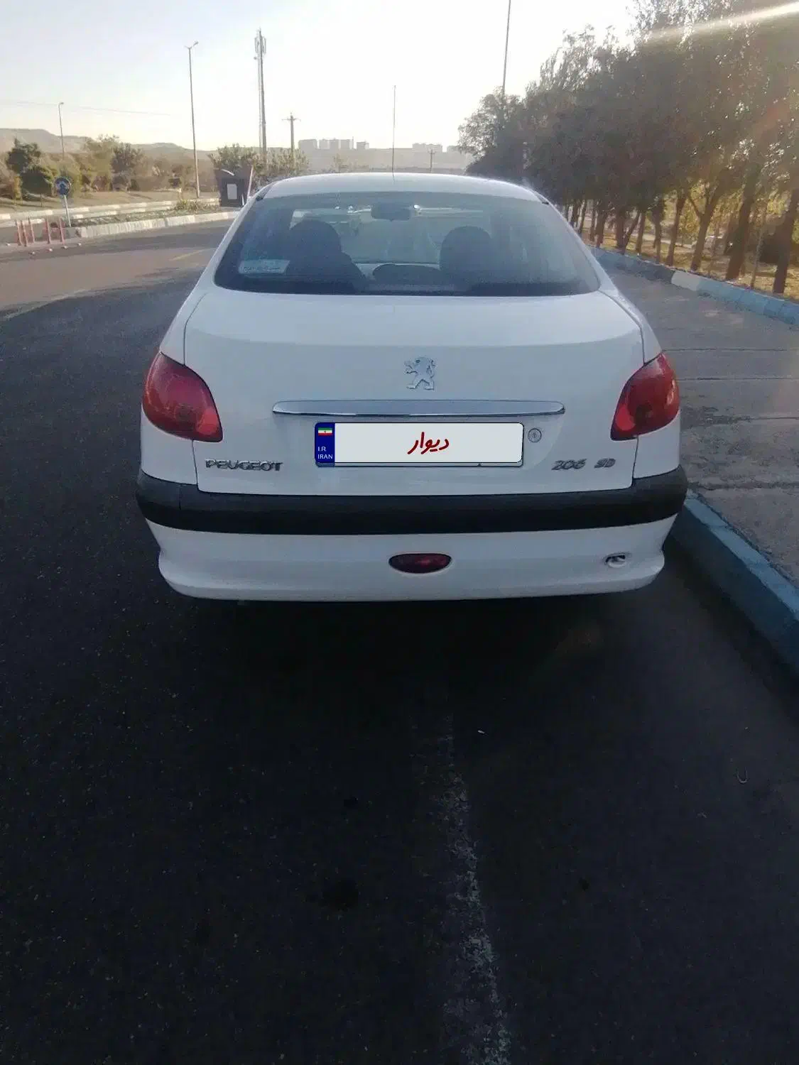 پژو ۲۰۶ صندوق دار v8 - 1395