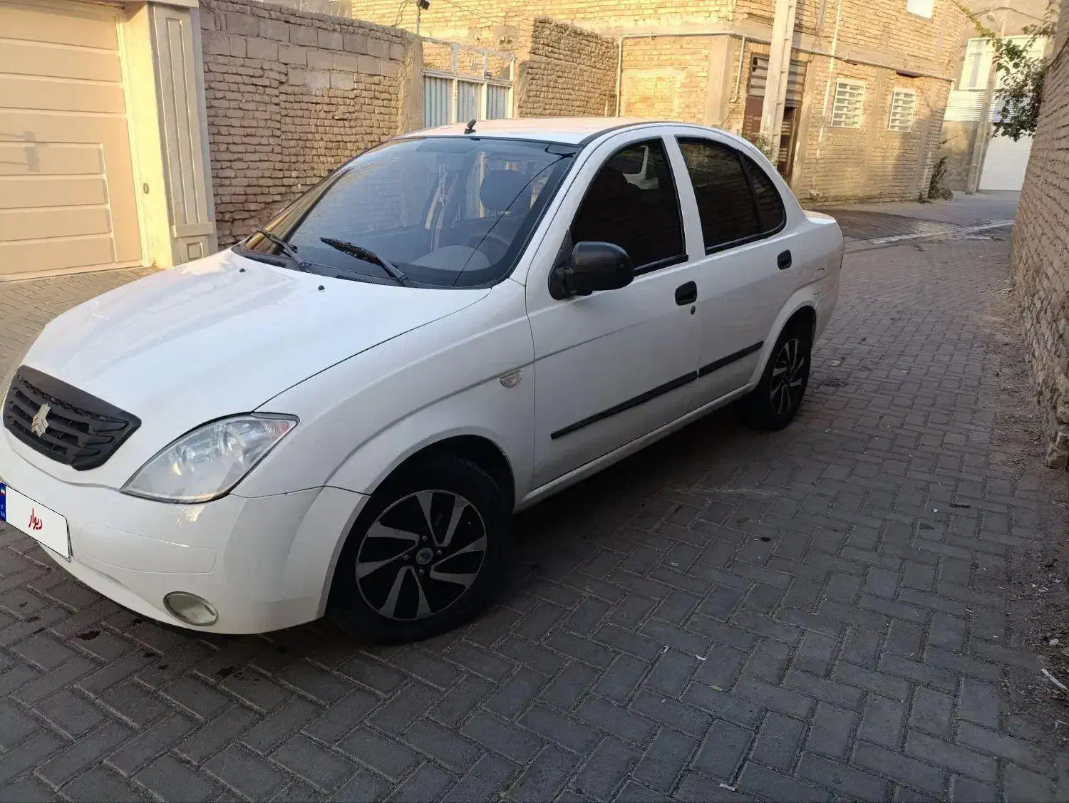 تیبا صندوق دار SX - 1398