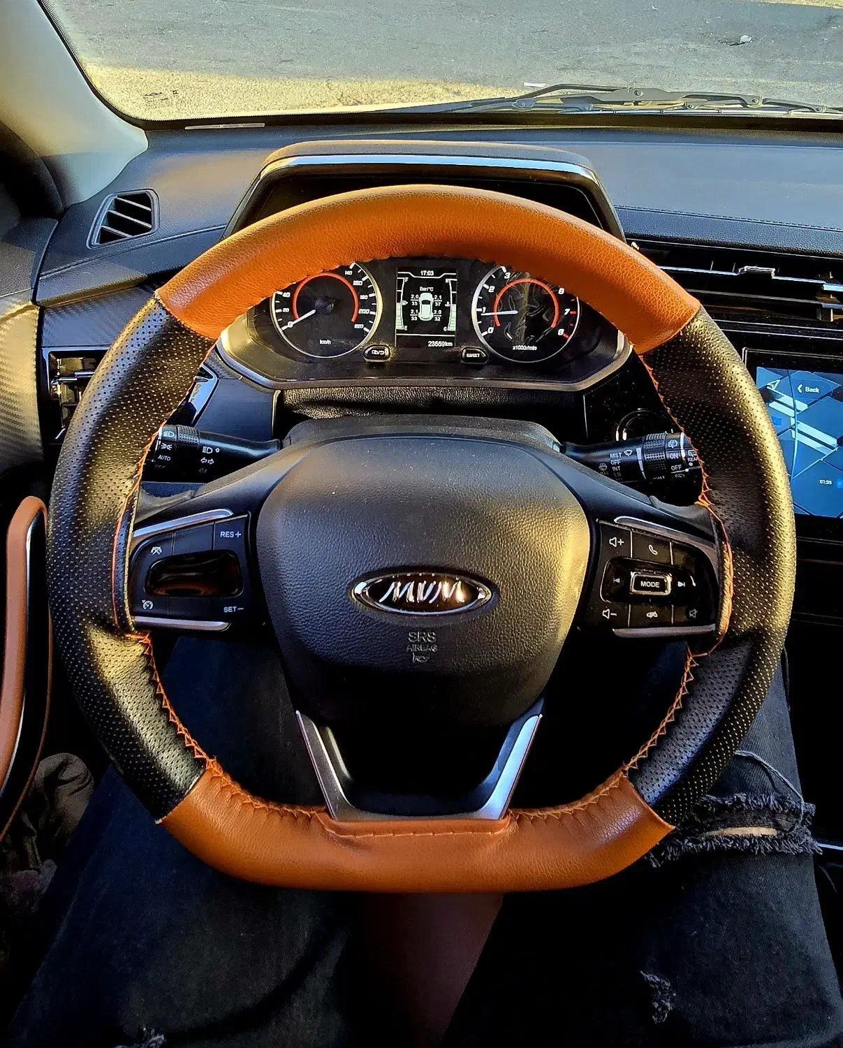 ام وی ام X22 پرو دنده‌ای - 1403