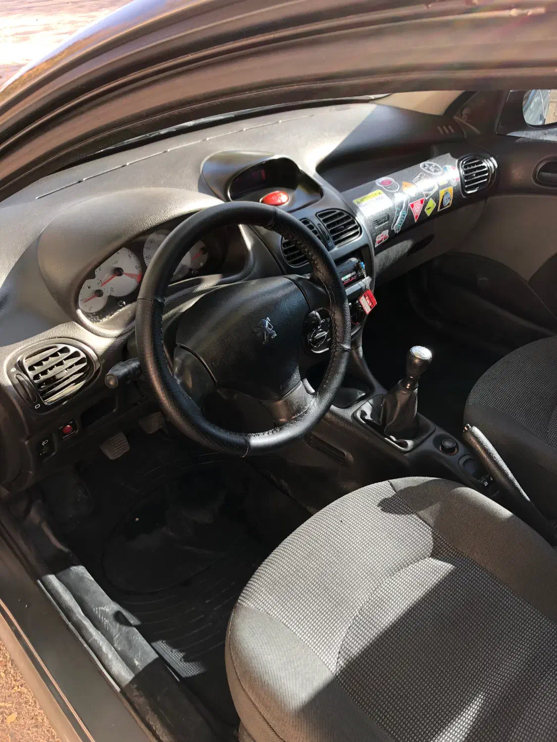 پژو 206 تیپ 2 - 1395