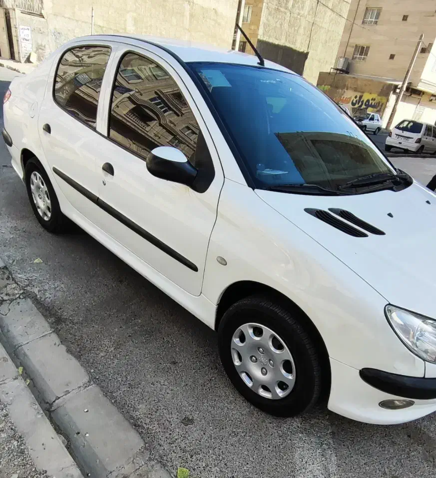پژو ۲۰۶ صندوق دار v8 - 1396