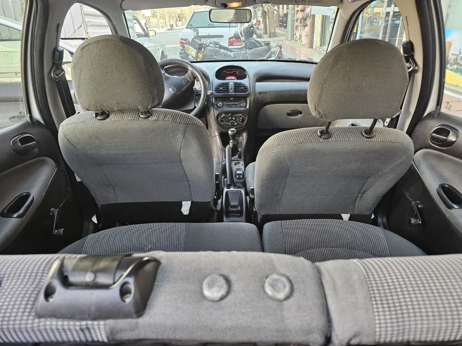 پژو 206 تیپ 3 - 1395