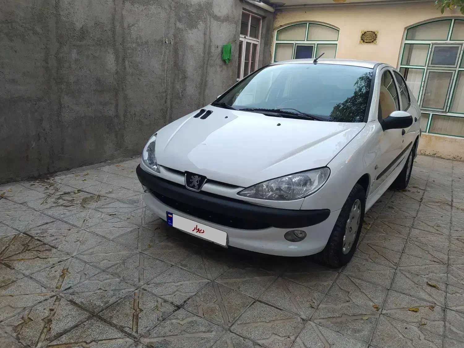 پژو ۲۰۶ صندوق دار v8 - 1396