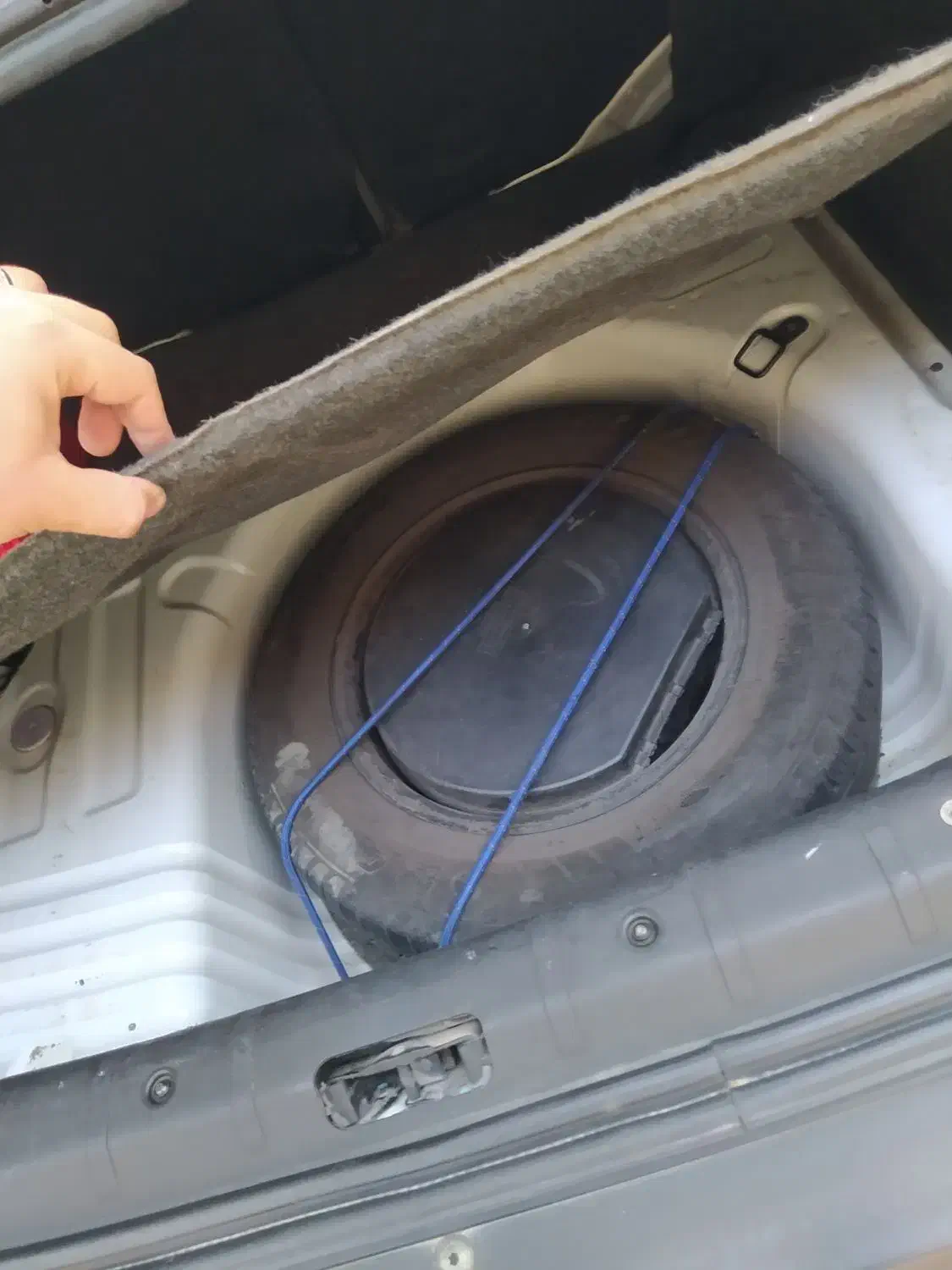 پژو ۲۰۶ صندوق دار v8 - 1396