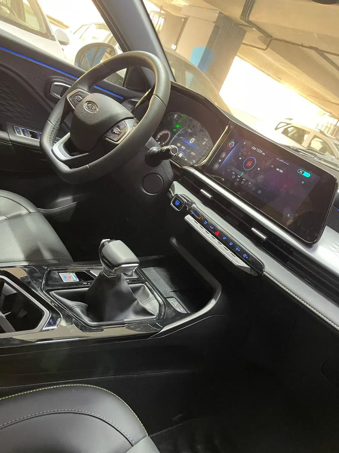 ام وی ام X33 کراس اتوماتیک - 1404