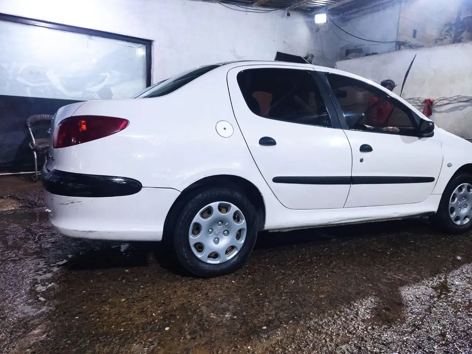 پژو ۲۰۶ صندوق دار v20 - 1388