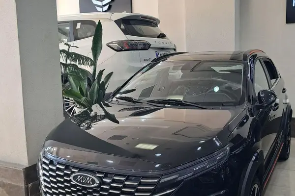 خودرو ام وی ام، X33 کراس آگهی ann_20968313