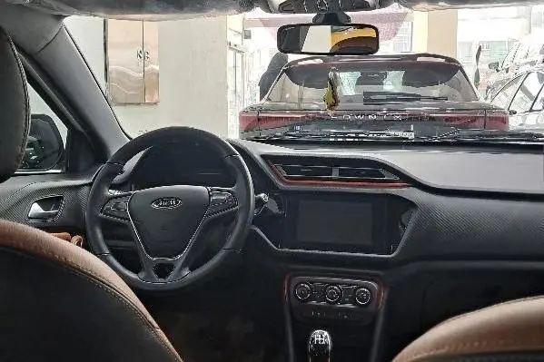 ام وی ام X22 پرو دنده‌ای - 1404