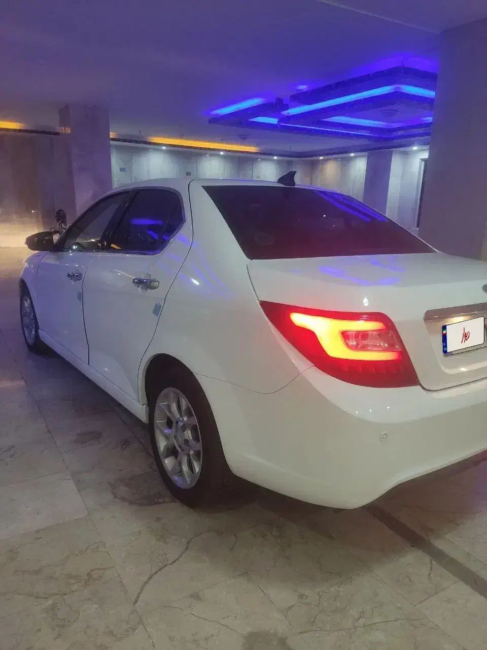 دنا پلاس توربو 6 دنده - 1402