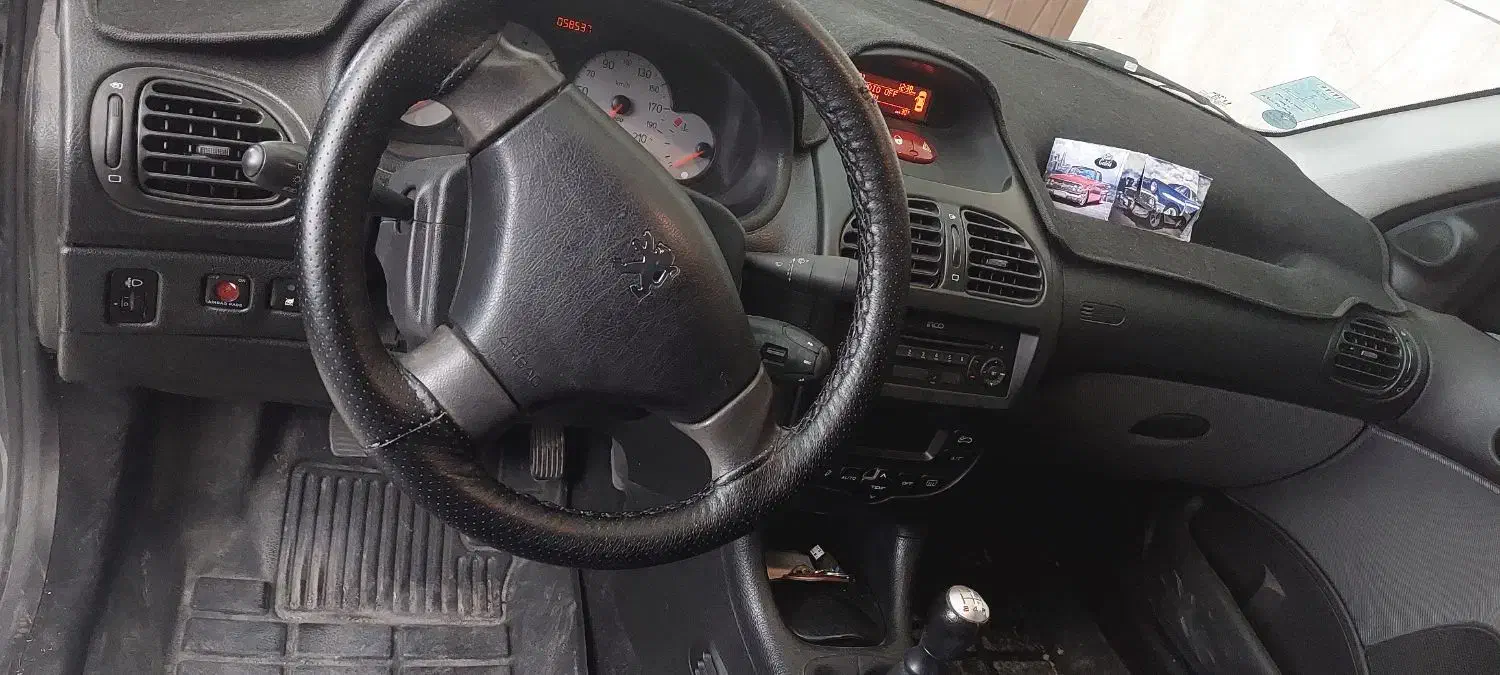 پژو ۲۰۶ صندوق دار v8 - 1396