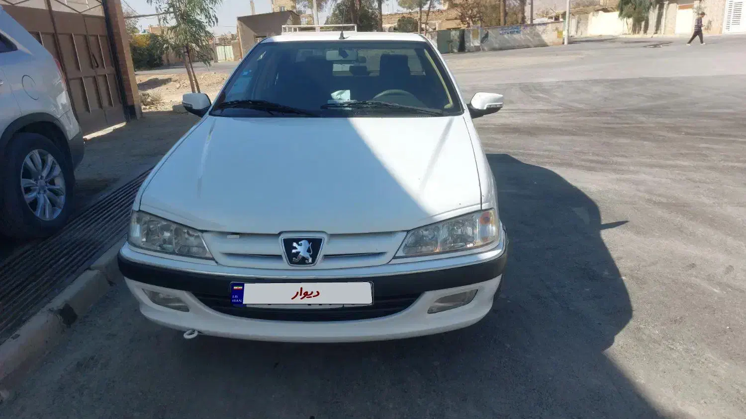 پژو پارس XU7P - 1401