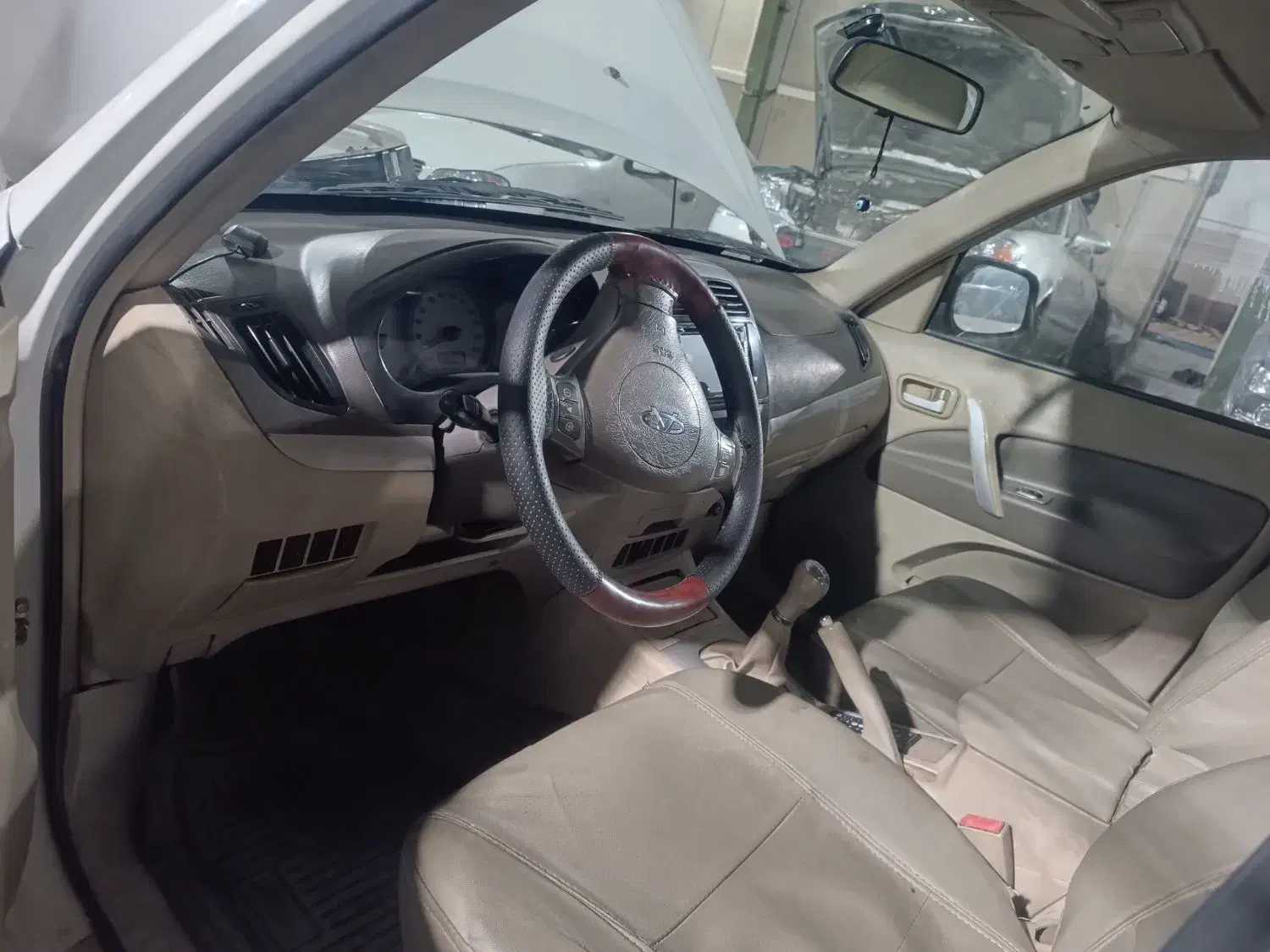 ام وی ام X33 دنده‌ای ساده - 1391