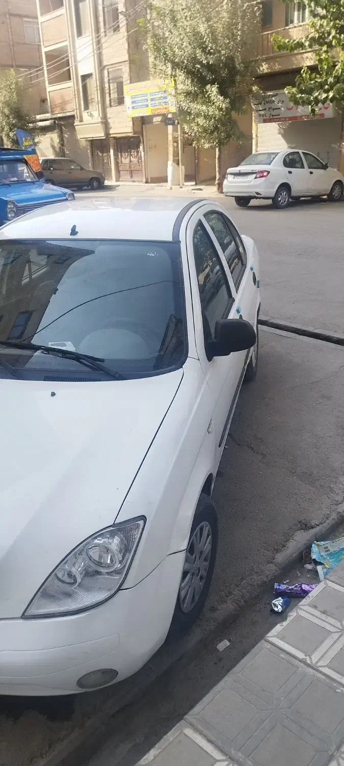 تیبا صندوق دار SX - 1399