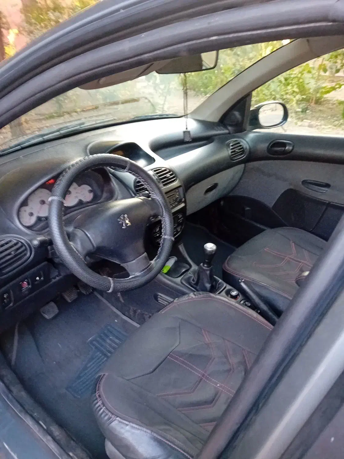 پژو ۲۰۶ صندوق دار v8 - 1386