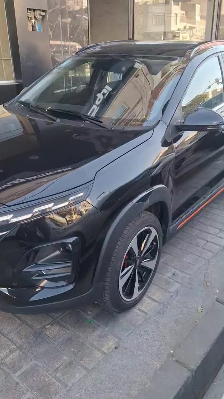 خودرو ام وی ام، X33 کراس آگهی ann_20968887