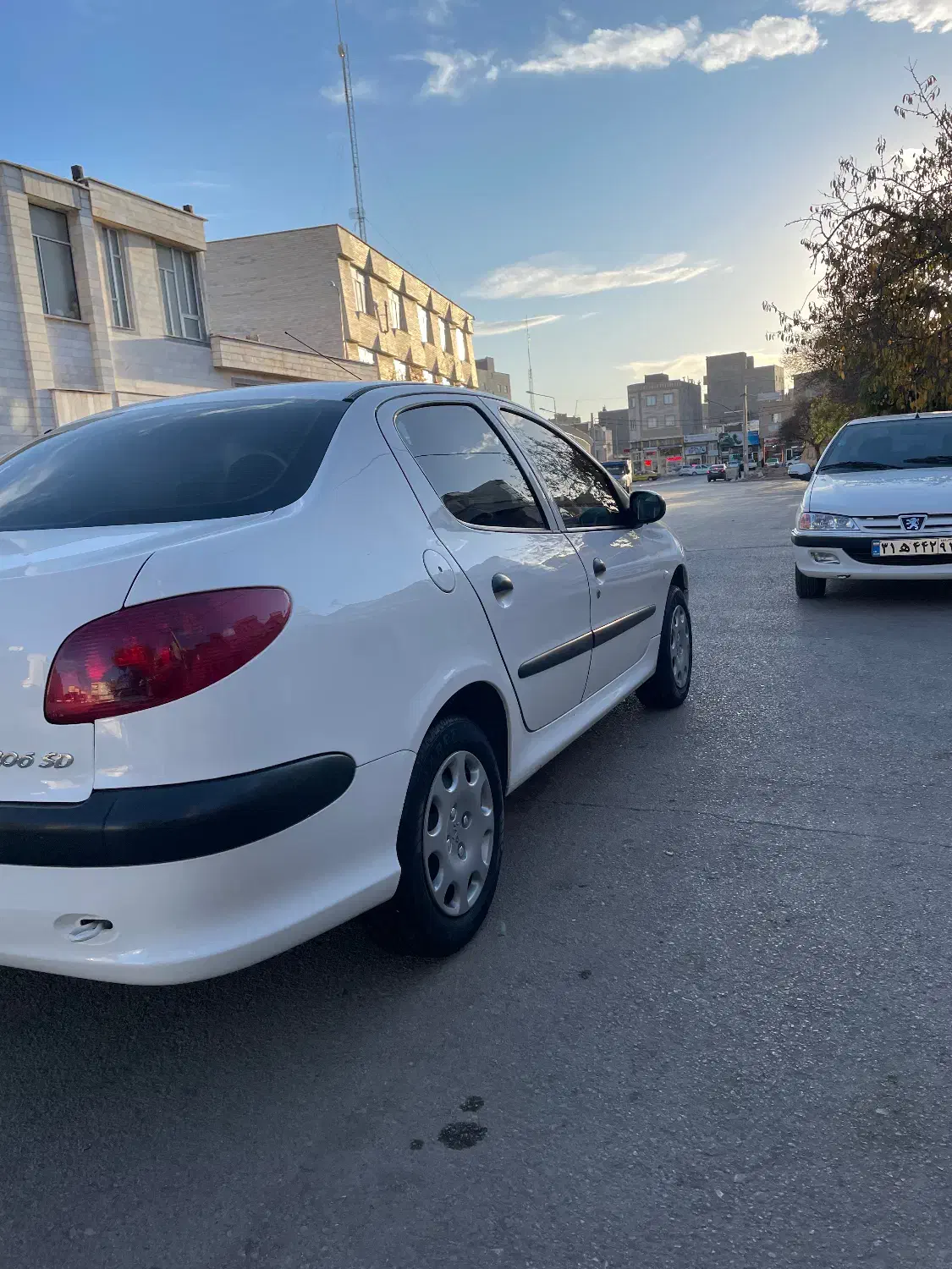 پژو ۲۰۶ صندوق دار v8 - 1396