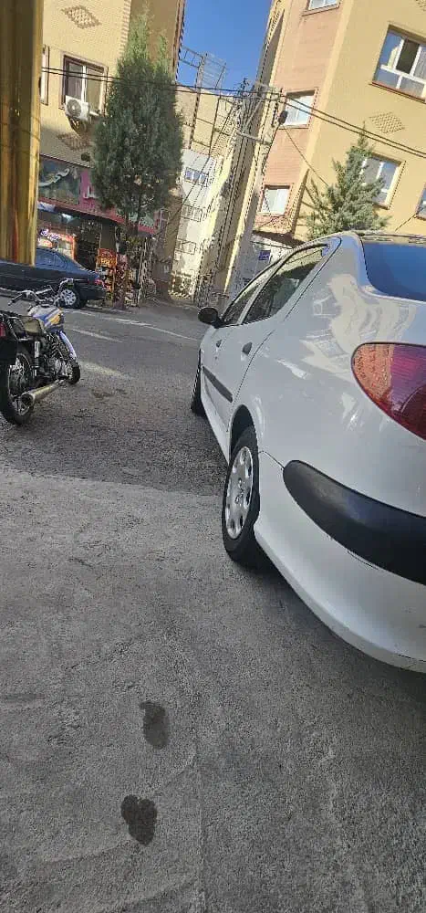 پژو ۲۰۶ صندوق دار v8 - 1397