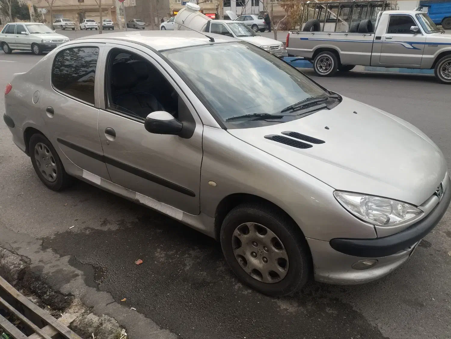 خودرو پژو، ۲۰۶ صندوق دار آگهی ann_20969152