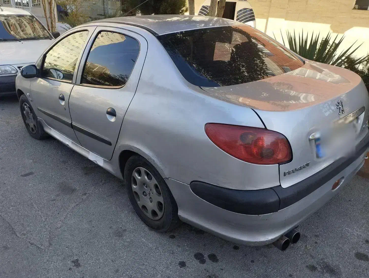 پژو ۲۰۶ صندوق دار v8 - 1385