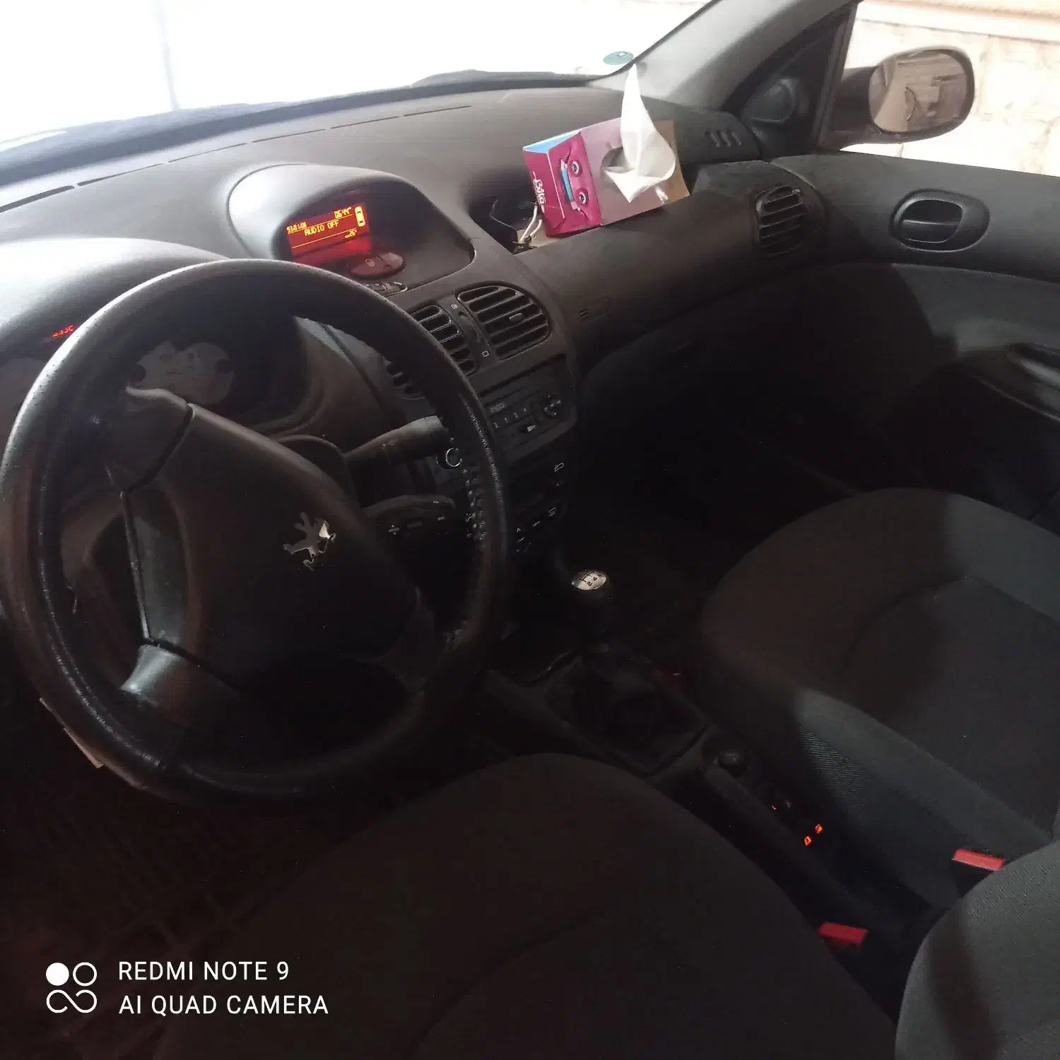 پژو ۲۰۶ صندوق دار v8 - 1399