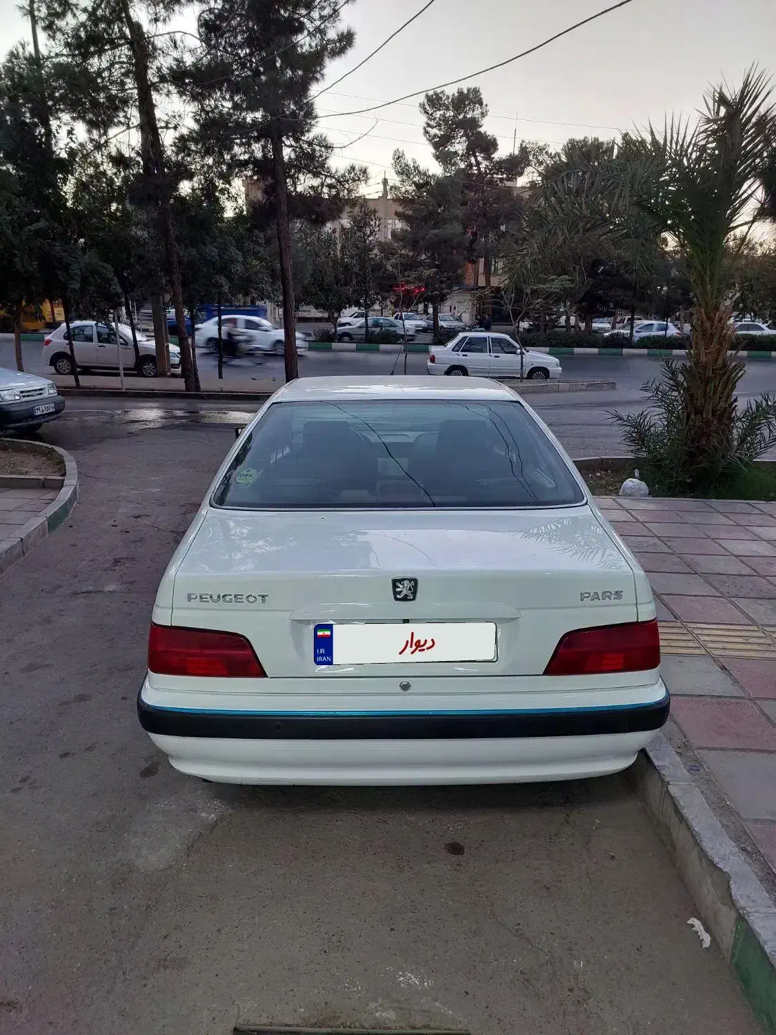 پژو پارس XU7P - 1401