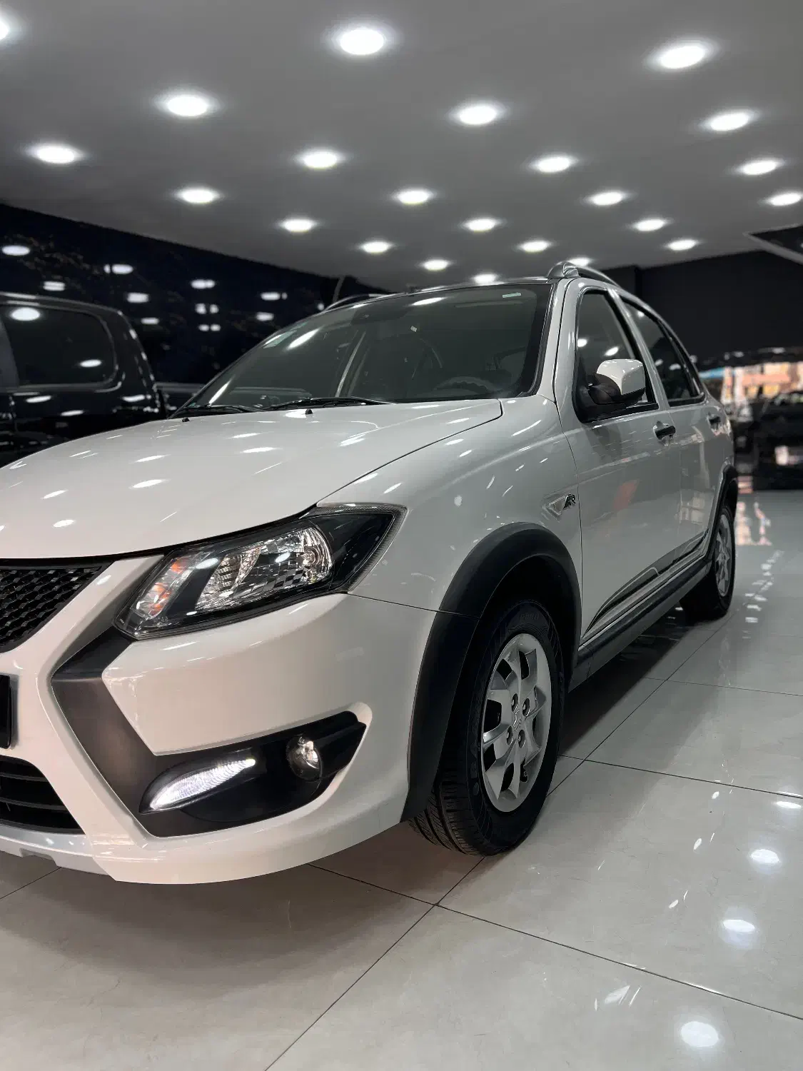 کوییک R دنده‌ای - 1403