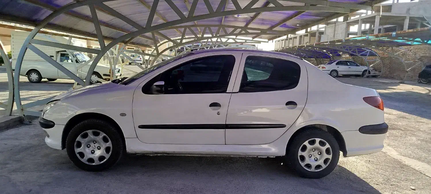 پژو ۲۰۶ صندوق دار v8 - 1392