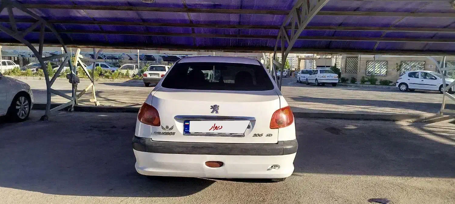 پژو ۲۰۶ صندوق دار v8 - 1392