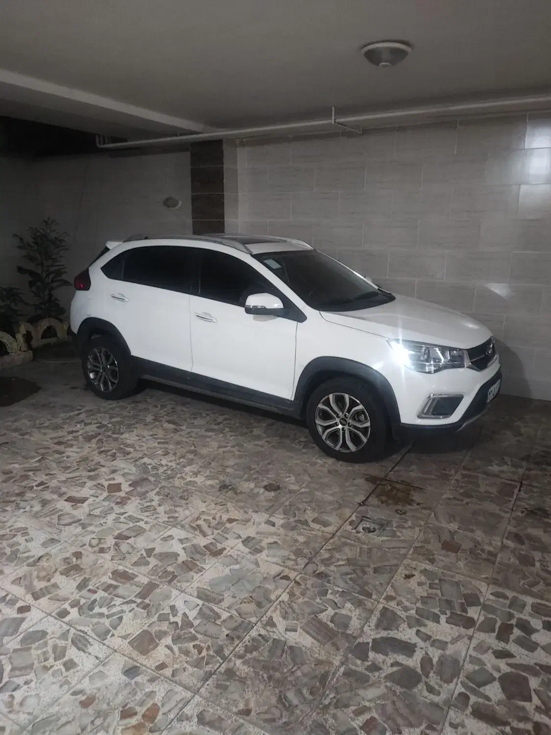 خودرو ام وی ام، X22 آگهی ann_20969853