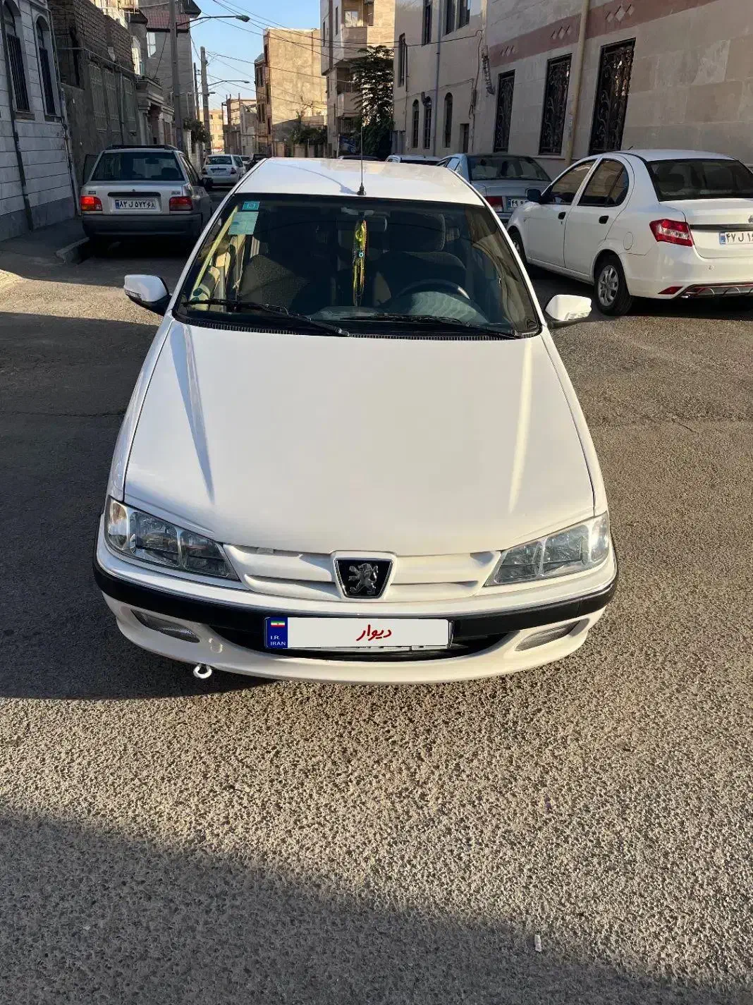 پژو پارس XU7P - 1401