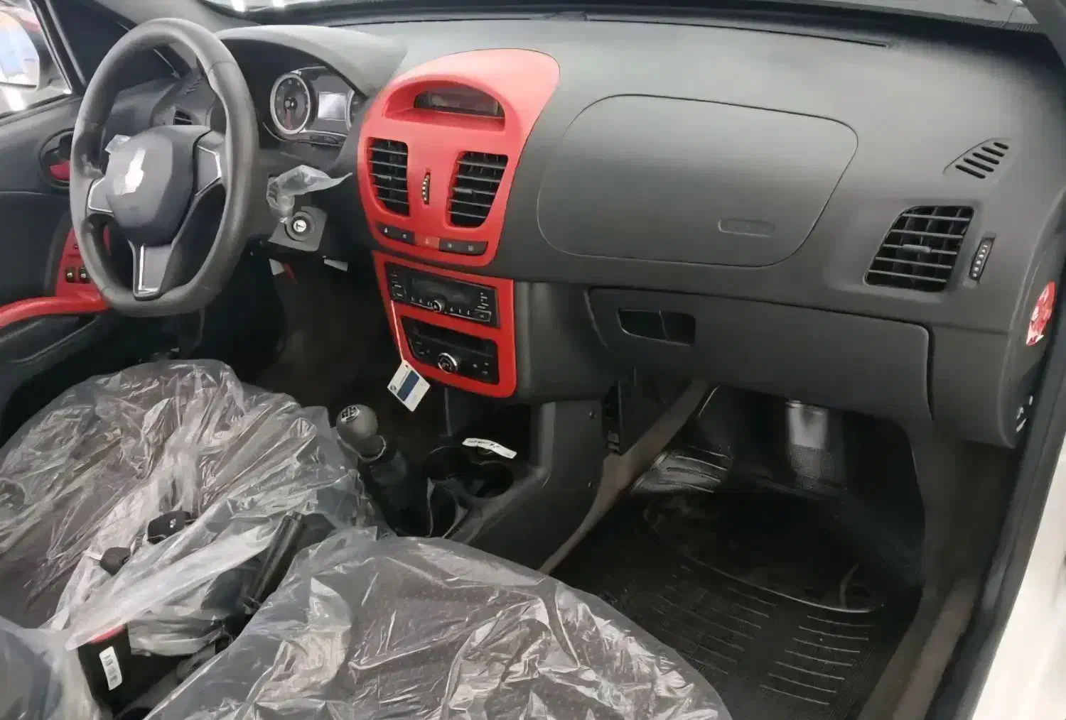 کوییک R دنده‌ای - 1402